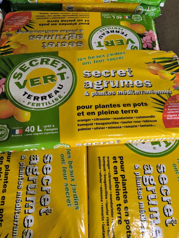Terreau agrumes plantes med